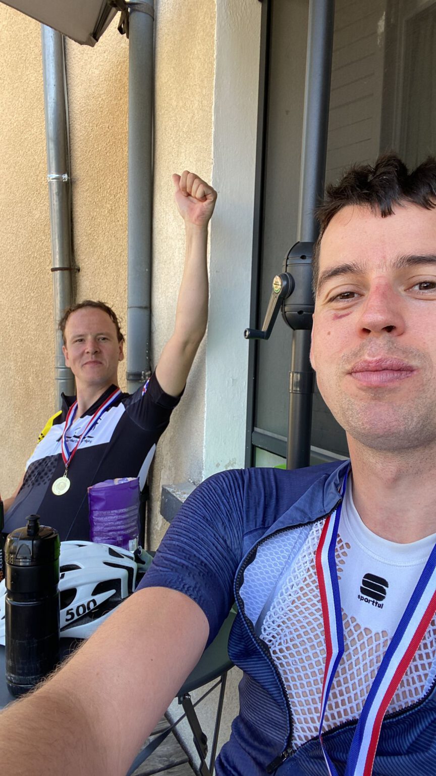 Fietskameraden Sjouke En Jelmer Beklommen De Mont Ventoux Brekt